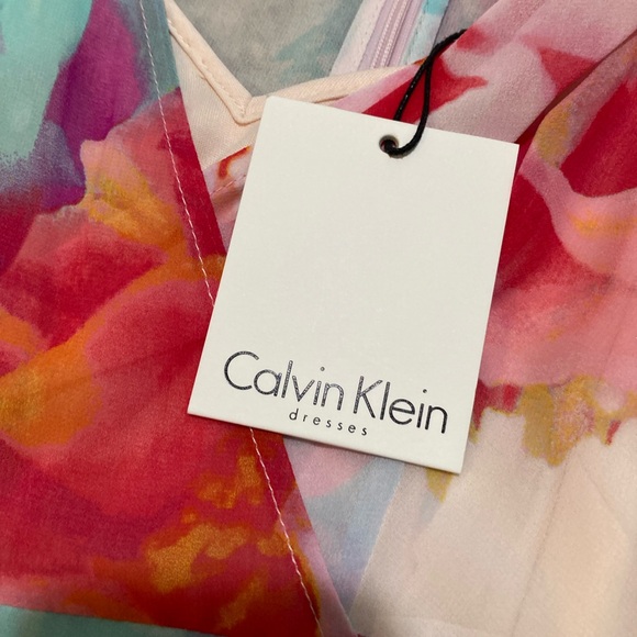 Calvin Klien Floral Dress - Picture 4 of 5